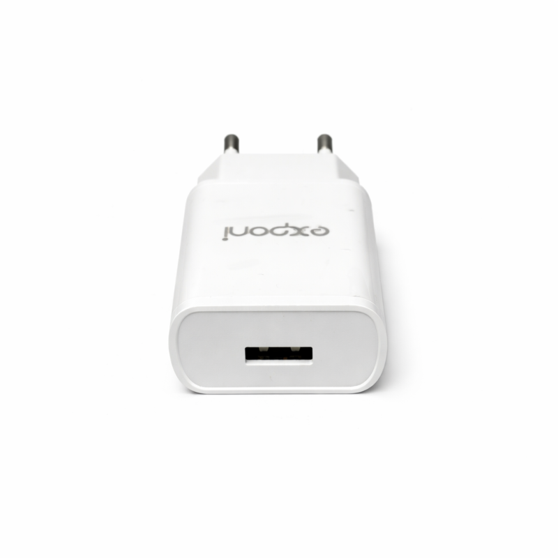 Telefono įkroviklis 5V 2.4A Exponi EP-NC57 – sieninis adapteris su greito krovimo funkcija Telefono įkroviklis 5V 2.4A Exponi EP-NC57 – sieninis adapteris su greito krovimo funkcija