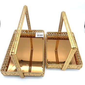 Dekoratyviniai padėklai su veidrodiniu pagrindu ir aukso spalvos metaliniu rėmu