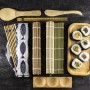 Suši gaminimo rinkinys bambukinis „King Hoff KH-1704“ – sushi gamybos komplektas su kilimėliais, lazdelėmis ir įrankiais, BPA Free
