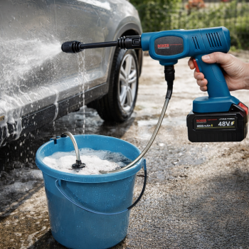 Nešiojama akumuliatorinė aukšto slėgio plovykla su 2 baterijomis 48V, žarna, purkštukais ir priedais Boxer