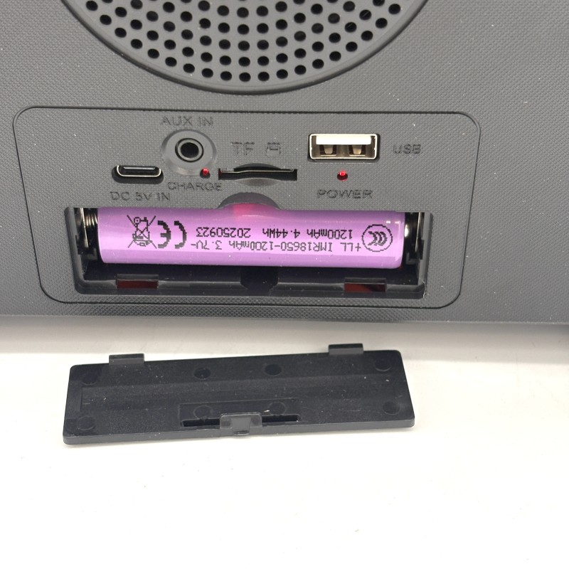 Radijas FP-2393-S Lepe su FM/AM/SW bangomis, Bluetooth, USB, TF, saulės įkrovimu ir liepsnos efektu