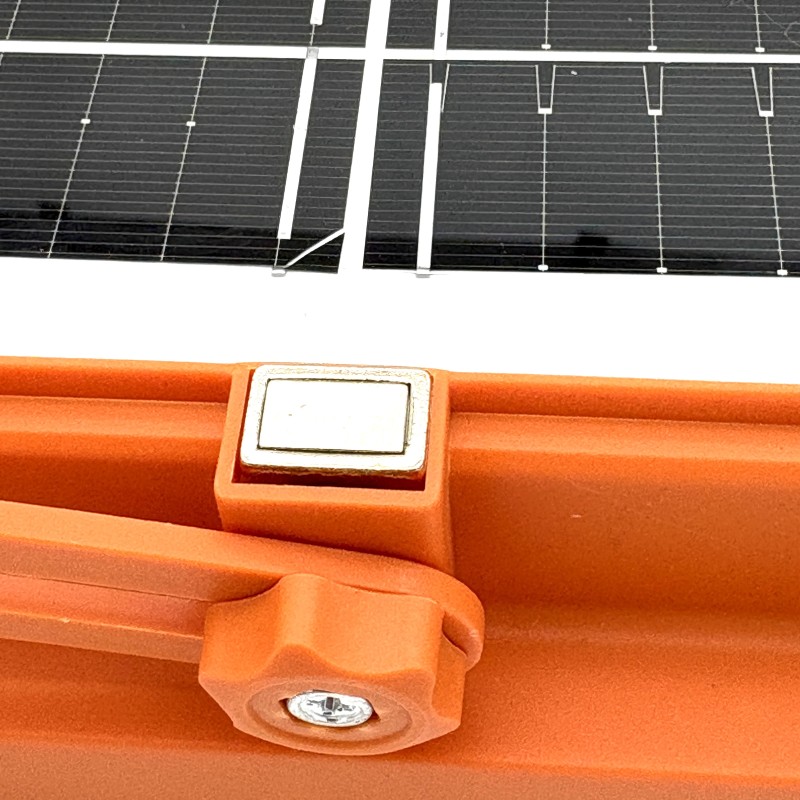 LED saulės lempa Sunlight A6603, 12000 mAh, IP66, USB įkrovimas