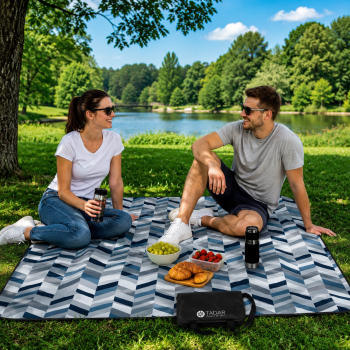 Pikniko pledas Tadar 200 x 200 cm su aliuminio izoliacija ir rankena